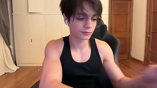 SasukeUhchiaa online show from 12-21-25, 05:25