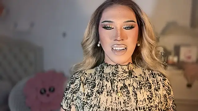 Ts glamxxxx online show from 10-24-25, 02:08