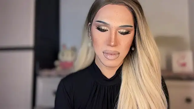 Ts glamxxxx online show from 02-10-26, 03:32