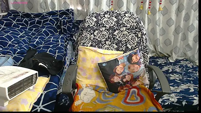 sexyrihana1 online show from 12-31-24, 08:48