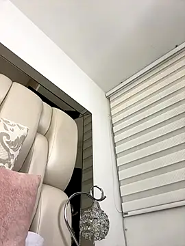 ALISSON FOXXX1 online show from 11-14-25, 11:02