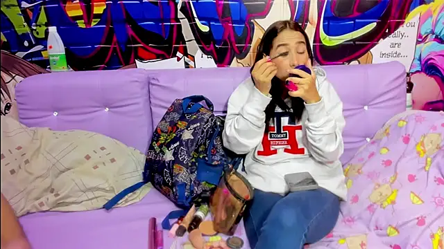 Snapshot of miacam-hot chatting on 11-13-25, 12:15 miacam-hot online show from 11-13-25, 12:15