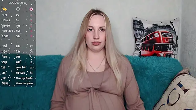 Snapshot of Monika_bae chatting on 10-02-25, 02:02 Monika bae online show from 10-02-25, 02:02