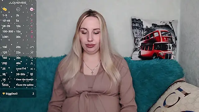 Snapshot of Monika_bae chatting on 10-05-25, 12:03 Monika bae online show from 10-05-25, 12:03