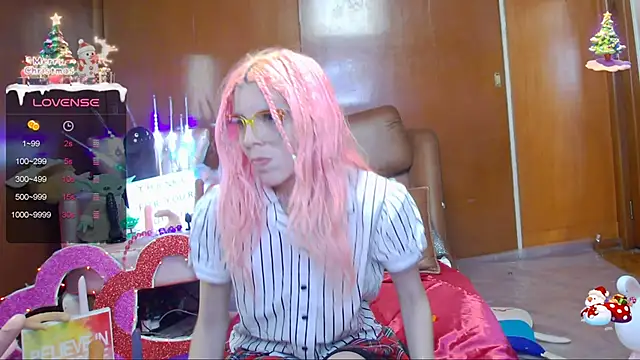 Skinygirl online show from 01-17-25, 04:39