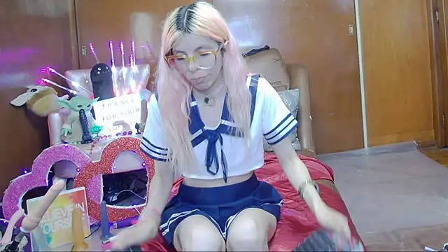 Skinygirl online show from 03-13-25, 03:54