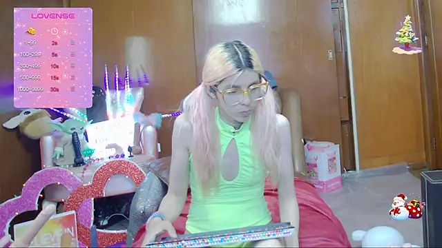 Skinygirl online show from 03-22-25, 12:49