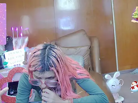 Skinygirl online show from 09-25-25, 09:40