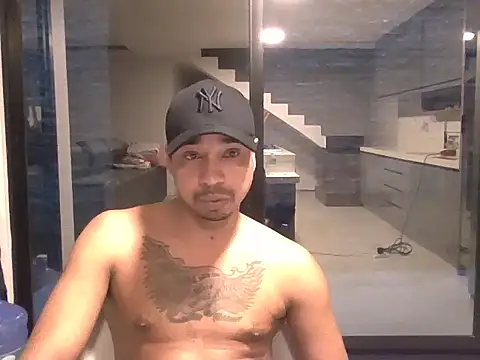 Juninho10c online show from 11-04-25, 04:33