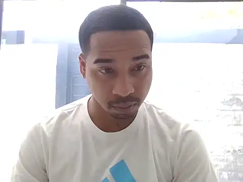 Juninho10c online show from 11-04-25, 04:39