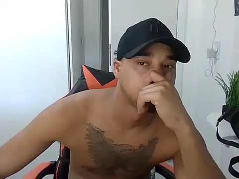 Juninho10c online show from 11-15-25, 04:03