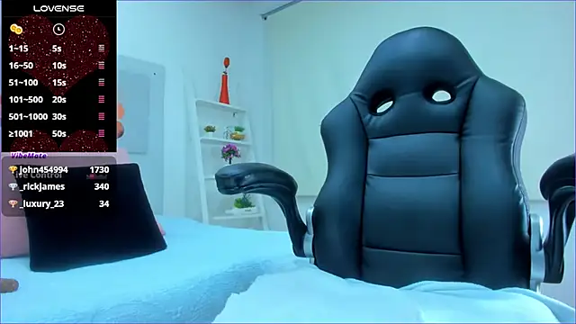 AlessiaMarcu- online show from 03-13-25, 07:31