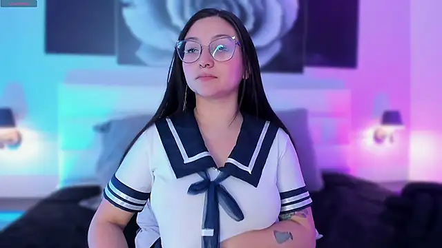 Snapshot of lucy_neil chatting on 01-24-25, 11:23 lucy neil online show from 01-24-25, 11:23