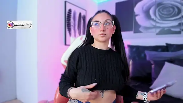 Snapshot of lucy_neil chatting on 09-22-25, 07:05 lucy neil online show from 09-22-25, 07:05