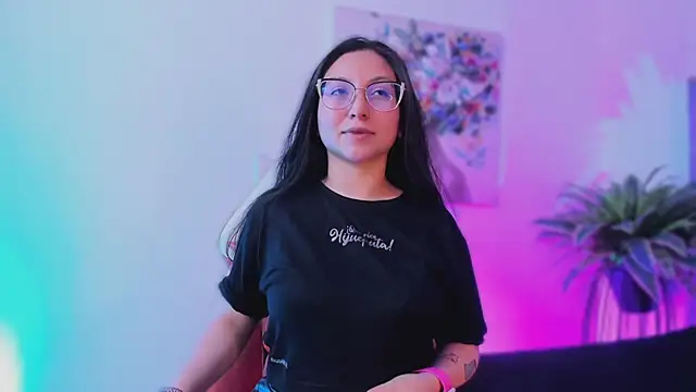 lucy neil online show from 11-29-25, 02:36