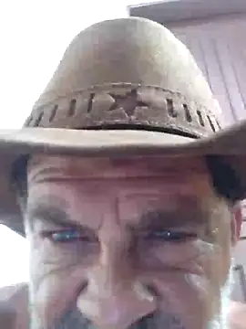 Peludo173317 online show from 12-22-24, 03:22