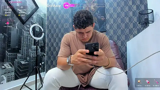 Leonsmoron online show from 12-23-25, 01:03