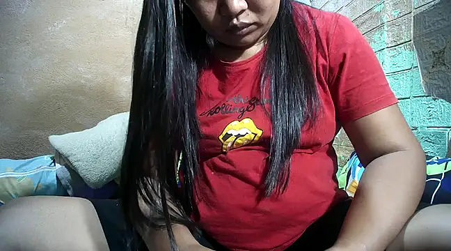 Snapshot of sweethotmom chatting on 02-07-25, 04:59 sweethotmom online show from 02-07-25, 04:59