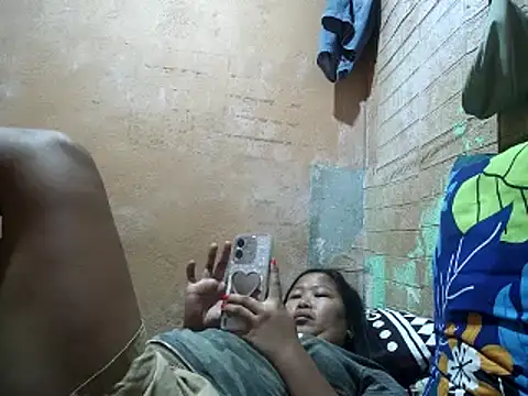 Snapshot of sweethotmom chatting on 03-14-25, 07:48 sweethotmom online show from 03-14-25, 07:48