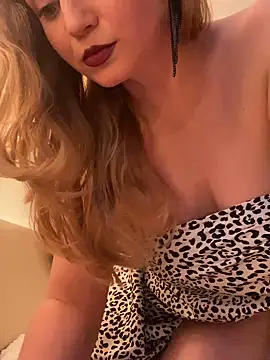 Snapshot of Lady__Maria chatting on 02-02-25, 04:32 Lady Maria online show from 02-02-25, 04:32