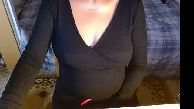 MysteryLadyxXx online show from 10-22-25, 06:57