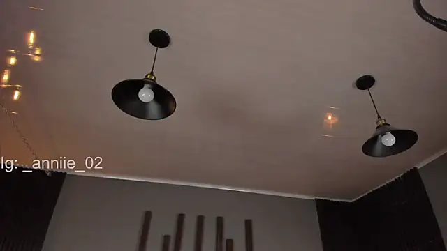 annie barozzi online show from 03-03-25, 01:42