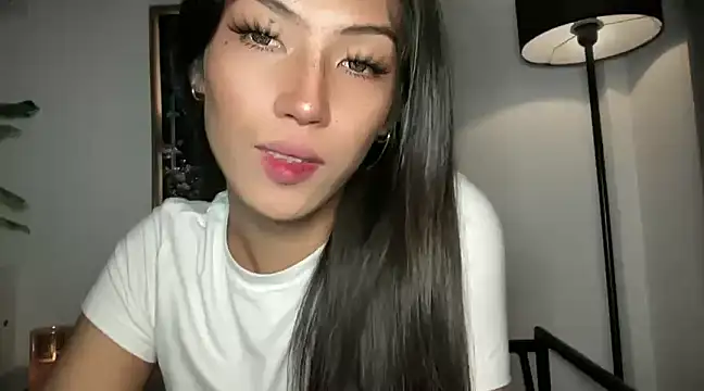 Bella Gordon online show from 02-11-25, 08:10