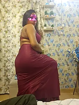 Snapshot of Queen_Anushka69 chatting on 01-22-25, 04:33 Queen Anushka69 online show from 01-22-25, 04:33