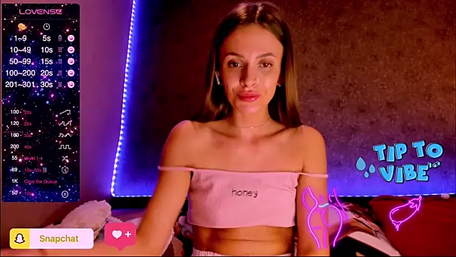 Snapshot of madina_taher chatting on 02-11-25, 08:52 madina taher online show from 02-11-25, 08:52