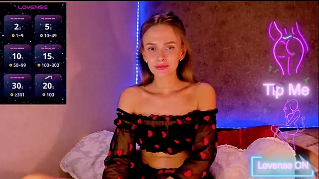 Snapshot of madina_taher chatting on 03-10-25, 07:32 madina taher online show from 03-10-25, 07:32