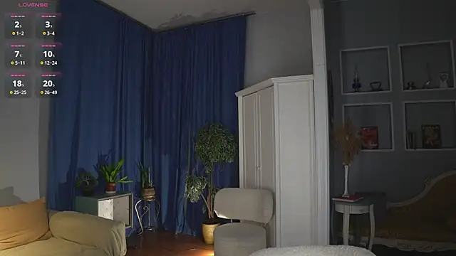 -JuicyMolly- online show from 10-21-25, 04:08