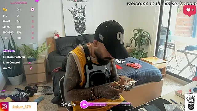 kaiser679  online show from 01-11-25, 04:36