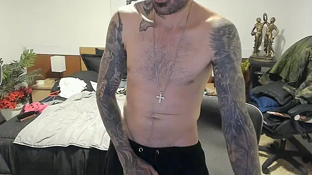 kaiser679  online show from 12-22-25, 10:51