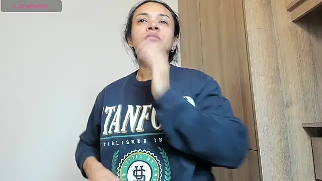 Snapshot of Bessie32 chatting on 03-14-25, 10:50 Bessie32 online show from 03-14-25, 10:50