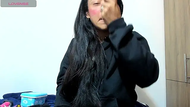 Snapshot of Bessie32 chatting on 12-02-25, 10:20 Bessie32 online show from 12-02-25, 10:20