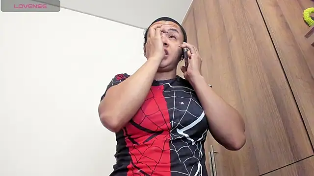 Bessie32 online show from 04-11-26, 10:41