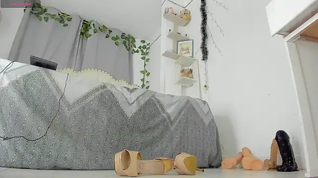 khalyn jenner online show from 02-15-25, 09:59