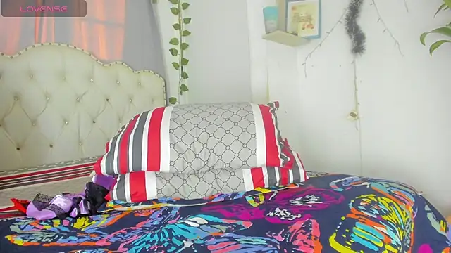 khalyn jenner online show from 09-12-25, 10:21