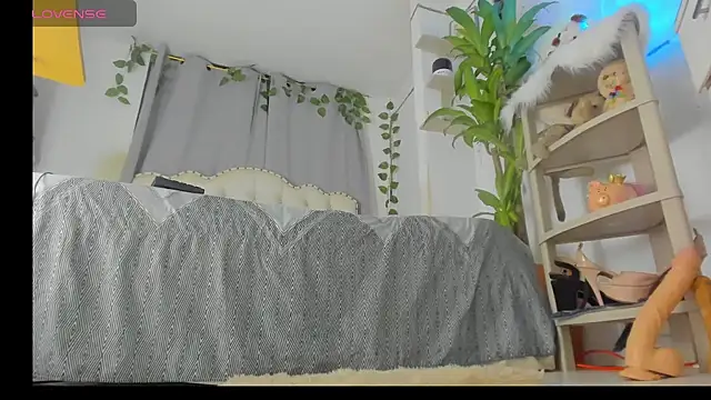 khalyn jenner online show from 10-05-25, 11:13