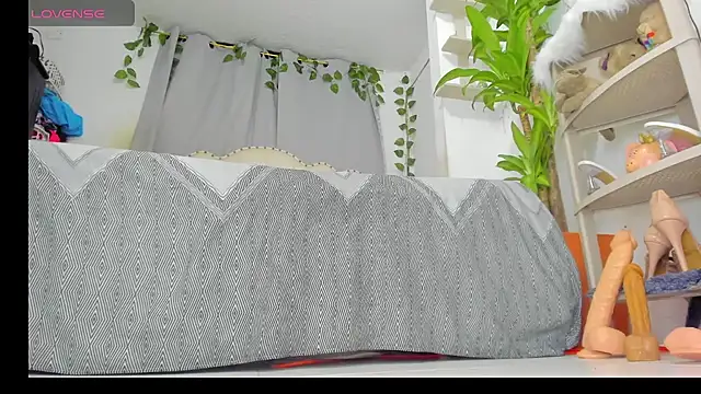 khalyn jenner online show from 10-21-25, 11:27