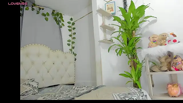 khalyn jenner online show from 11-06-25, 11:37