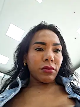 Doll Loren online show from 10-28-25, 02:42