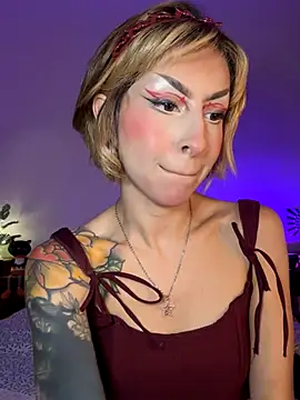 Cinamoonn online show from 10-04-25, 08:18