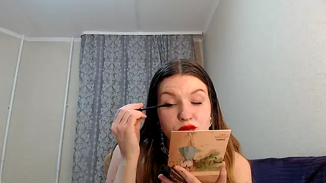 Snapshot of SecretWithJessie chatting on 12-18-24, 12:10 SecretWithJessie online show from 12-18-24, 12:10