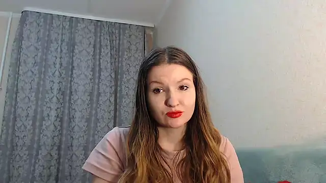 Snapshot of SecretWithJessie chatting on 12-18-24, 05:10 SecretWithJessie online show from 12-18-24, 05:10