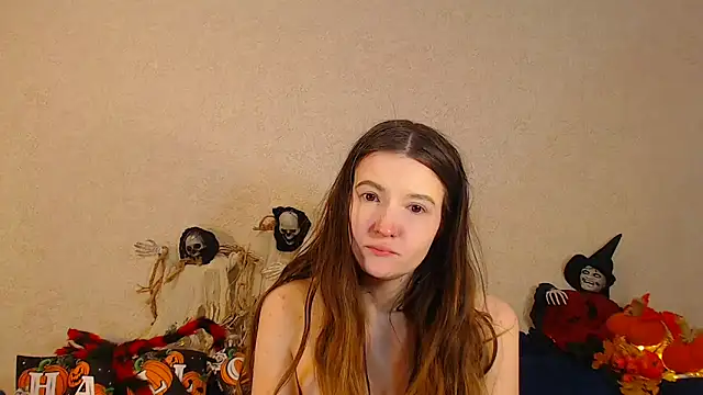 Snapshot of SecretWithJessie chatting on 10-15-25, 11:21 SecretWithJessie online show from 10-15-25, 11:21