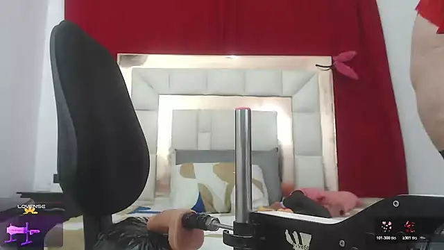 candyrojas online show from 02-18-26, 07:59