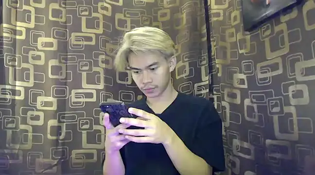 Snapshot of asianpatt69 chatting on 12-14-24, 06:30 asianpatt69 online show from 12-14-24, 06:30