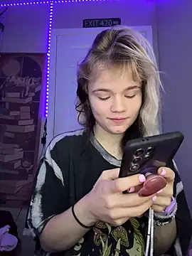 Cutiepiespanks online show from 12-14-25, 10:36