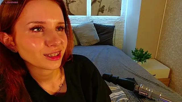 Snapshot of Betty_June chatting on 06-23-26, 08:18 Betty June online show from 06-23-26, 08:18